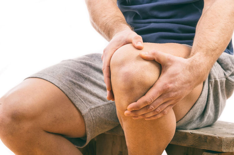 Man with knee pain
